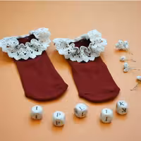 جوراب لبتور کتان قرمز