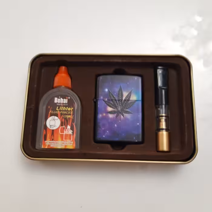 ست هدیه فندک بنزینی زیبا 2  با کیفیت با امکان تعویض فتیله و سنگ