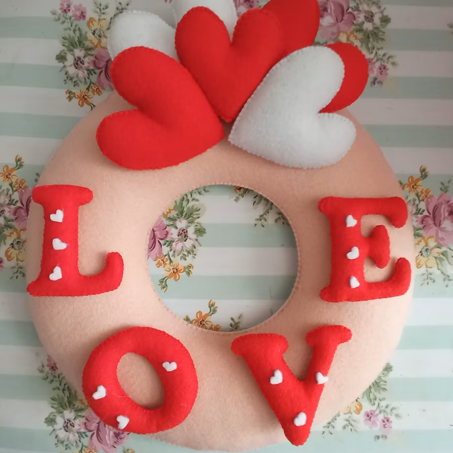 حلقه آویز عشق نمدی