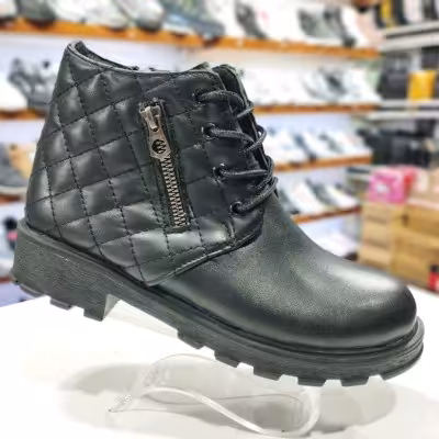 نیم بوت پاشنه دار طرح کاپشنی