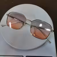 عینک آفتابی  چند رنگ جنسیت  فریم تمام قاب فلزی  عدسی uy400  طرح برند cartier