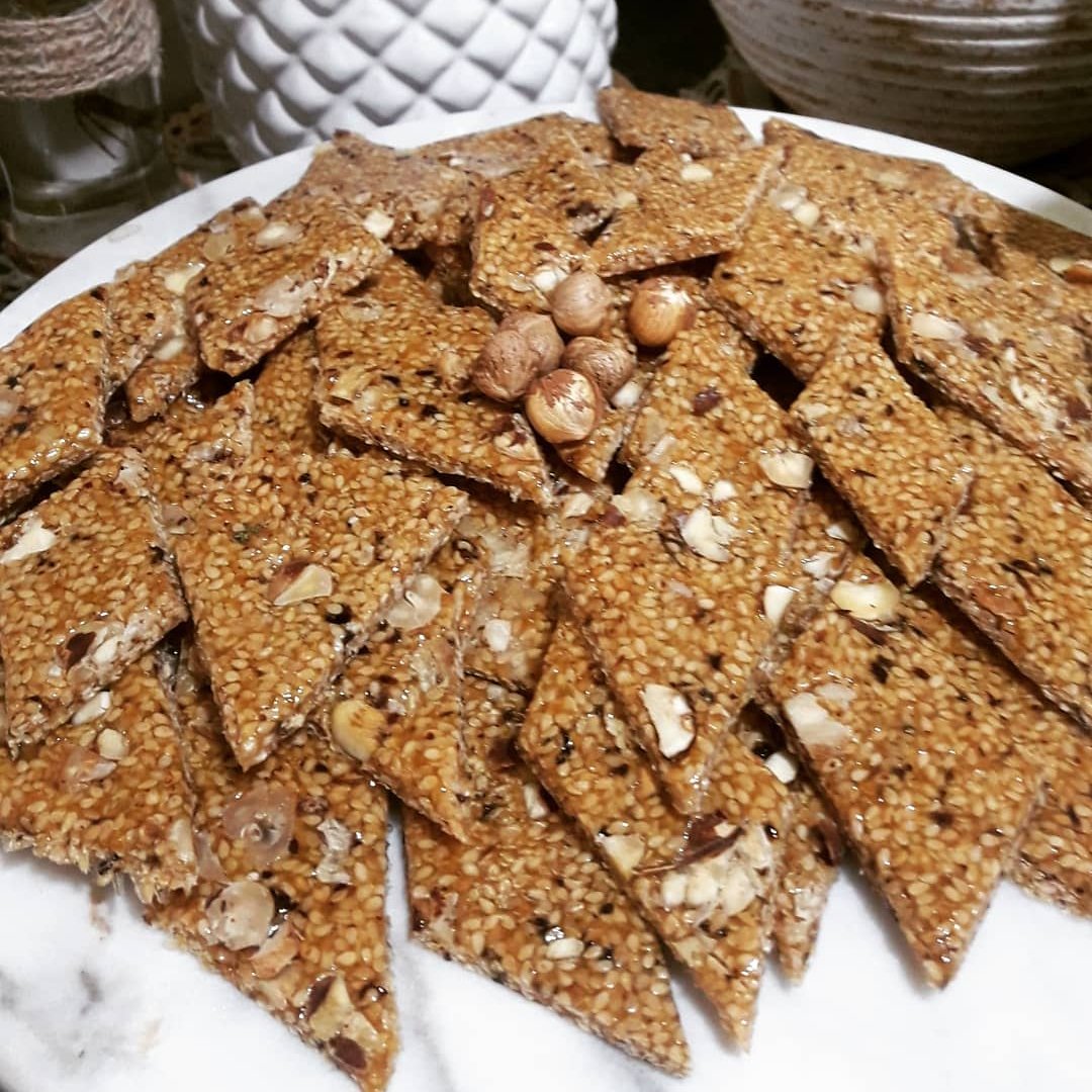 شیرینی خانگی کنجد عسلی