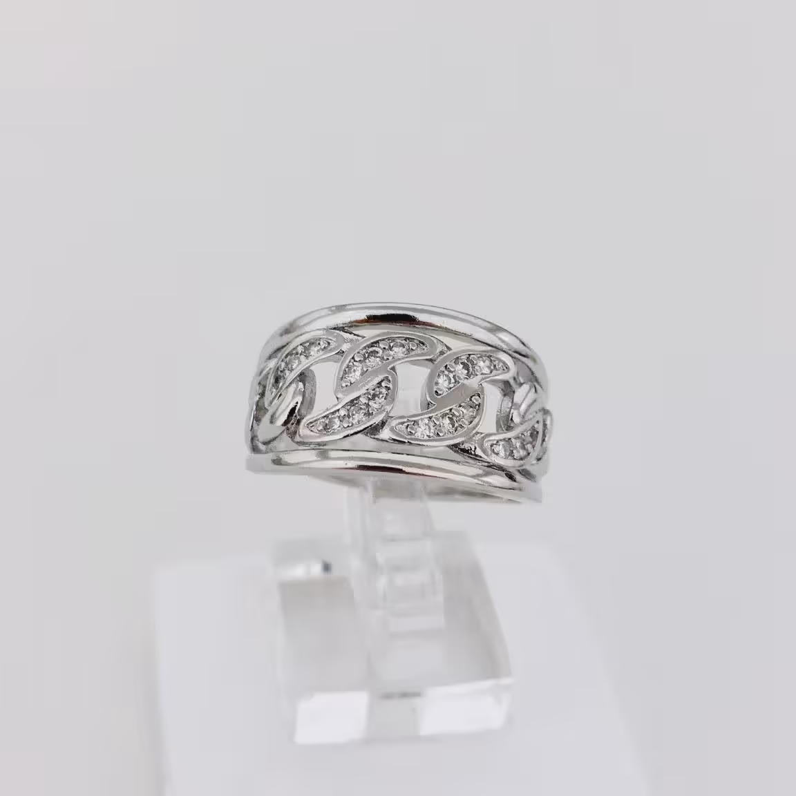 انگشتر کد10406طرح جواهر.نگین اتمی.آبکاری طلا.سایزبندی کامل.رنگ ثابت.ضدحساسیت