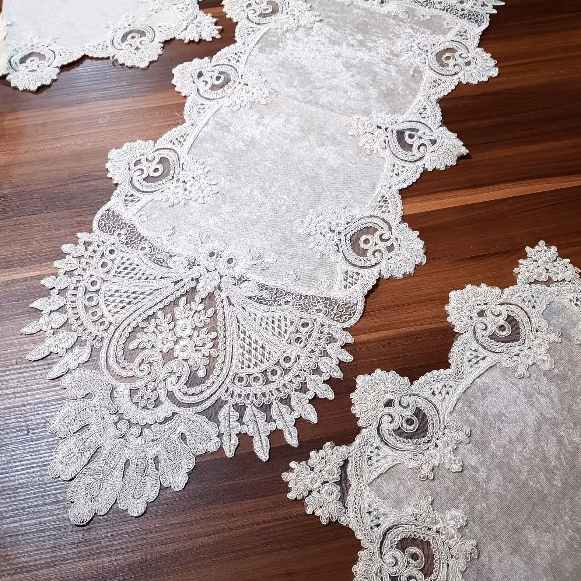 ست رومیزی سه تیکه ترک کد khrsh