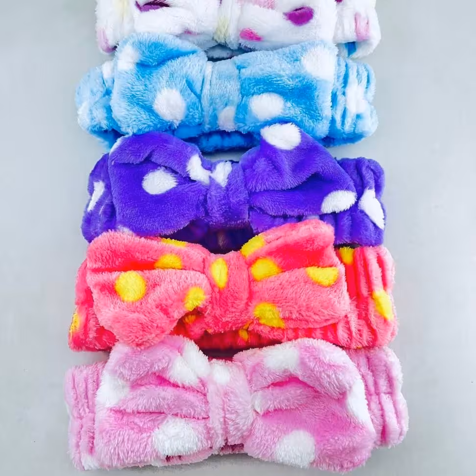 هدبندآرایشی مدل پاپیون خالخالی نرم لطیف میکس جنس عالی قابل شستشو شیک و فانتزی