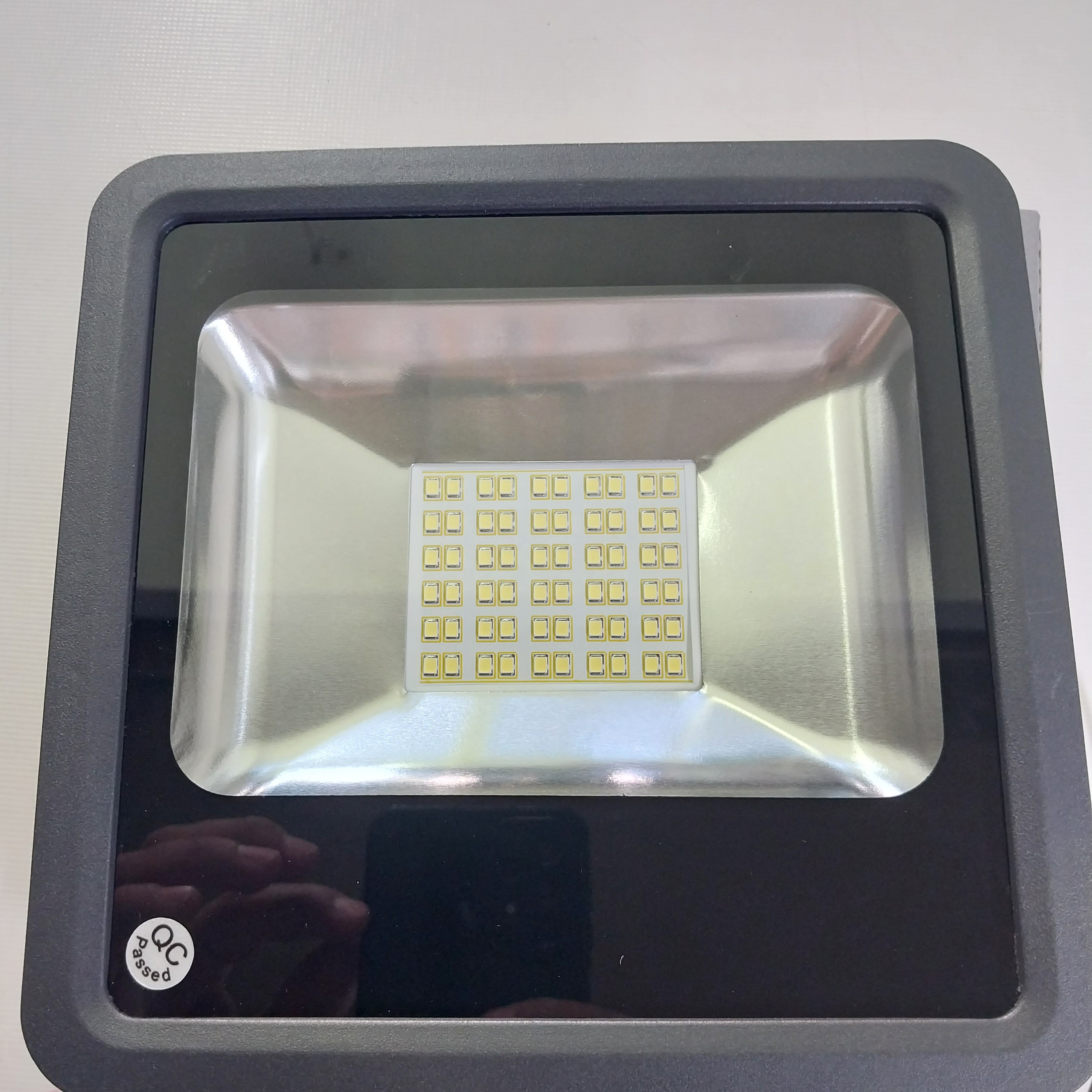 پروژکتور LED 30 وات پارس شهاب