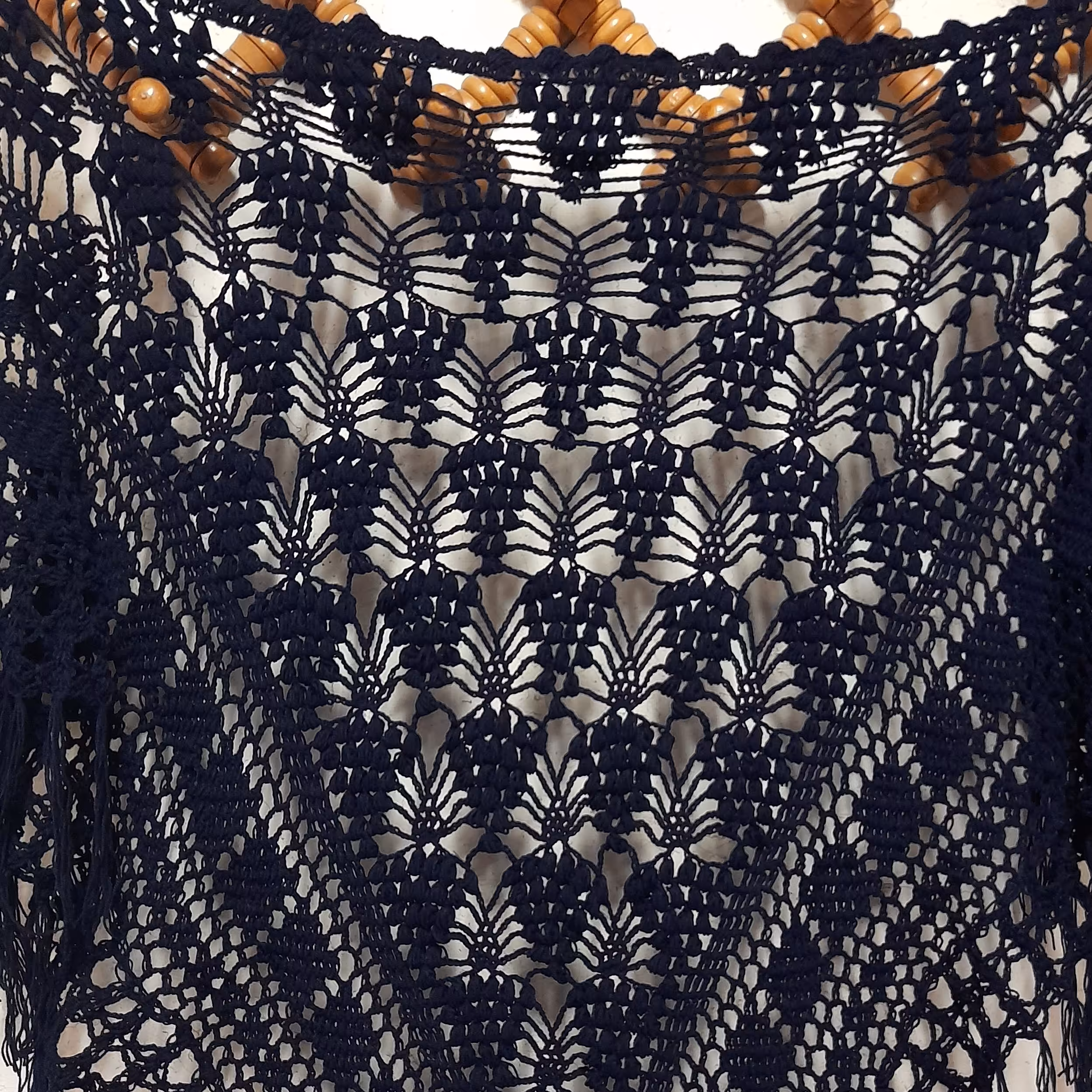 اشارپ  (رودوشی ) بافتنی سورمه ای با طرح خوشه انگور