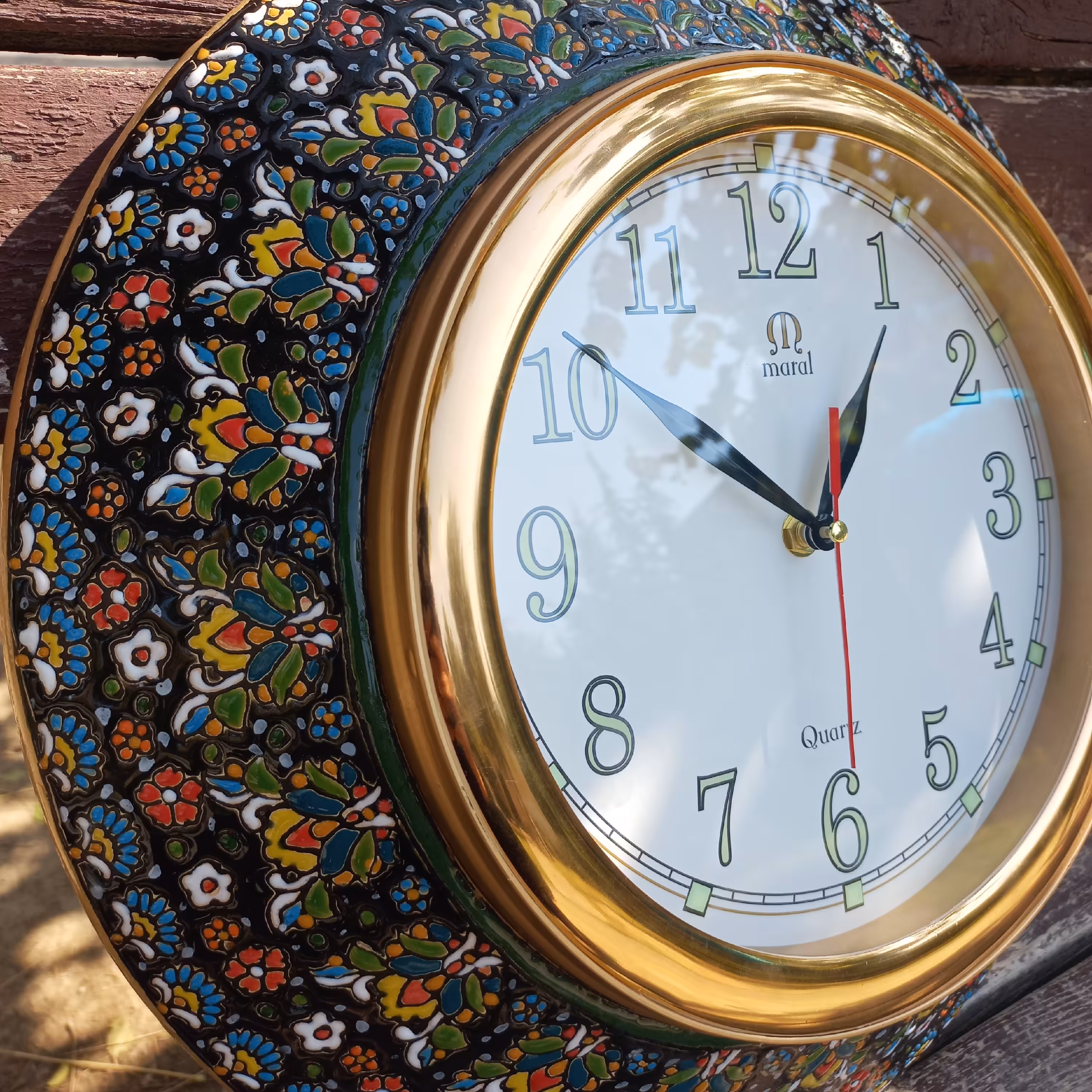 ساعت فوق العاده شیک و بزرگ میناکاری شده