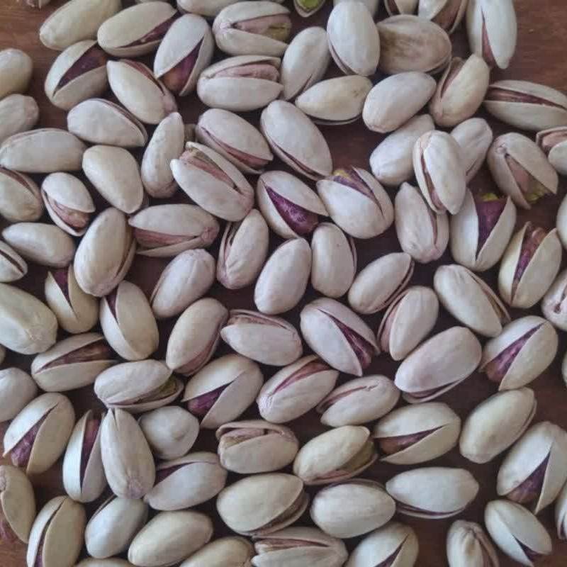 پسته سفید بادامی