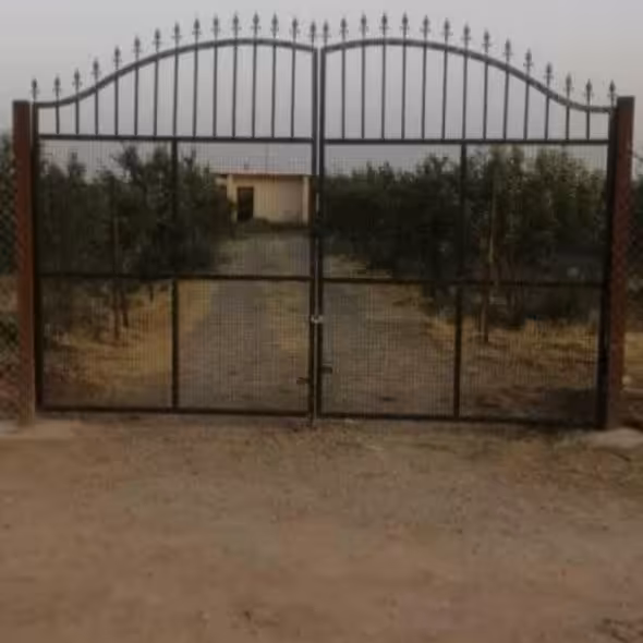 درب  باغی پس کرایه