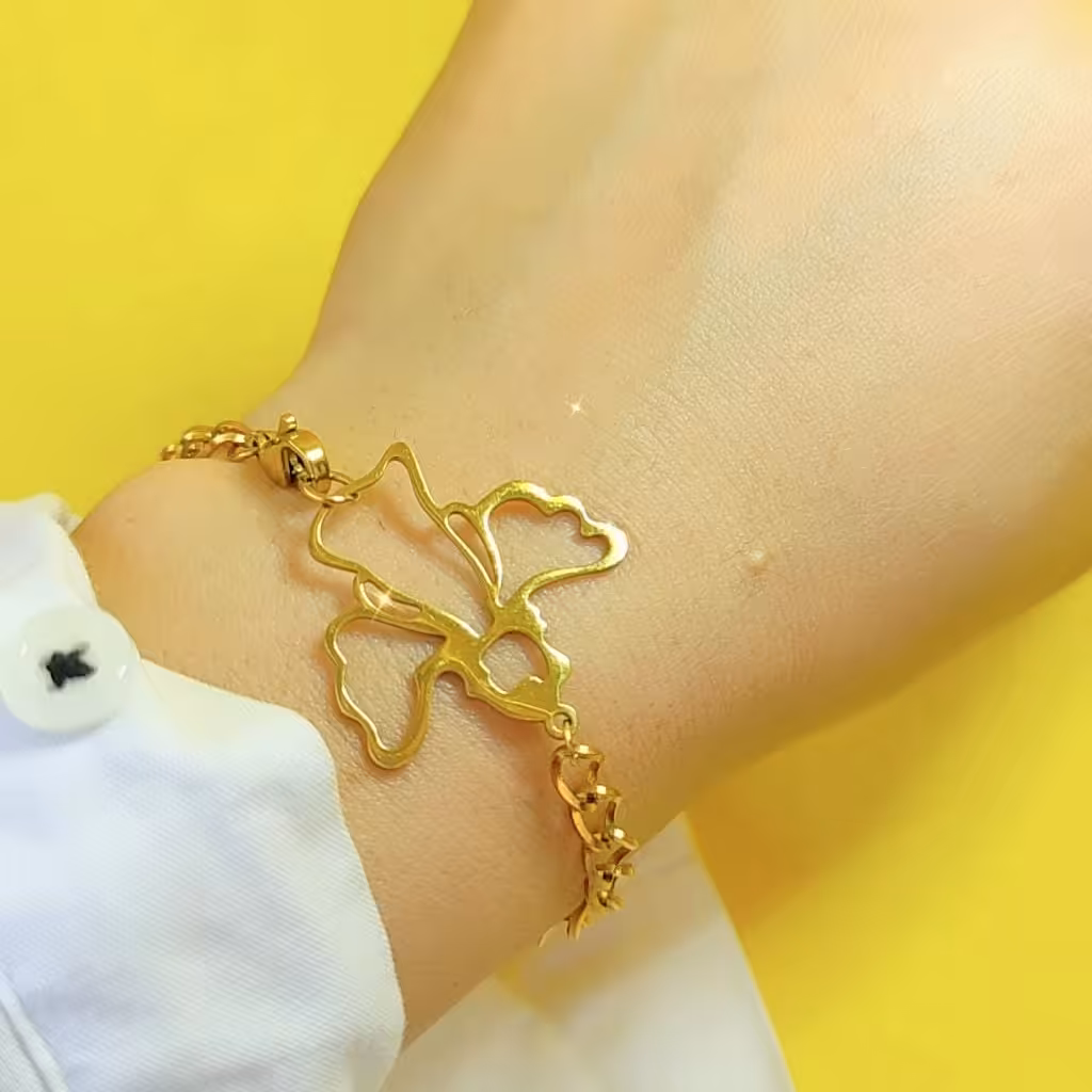 دستبند فرشته رنگ ثابت مناسب استفاده روزانه