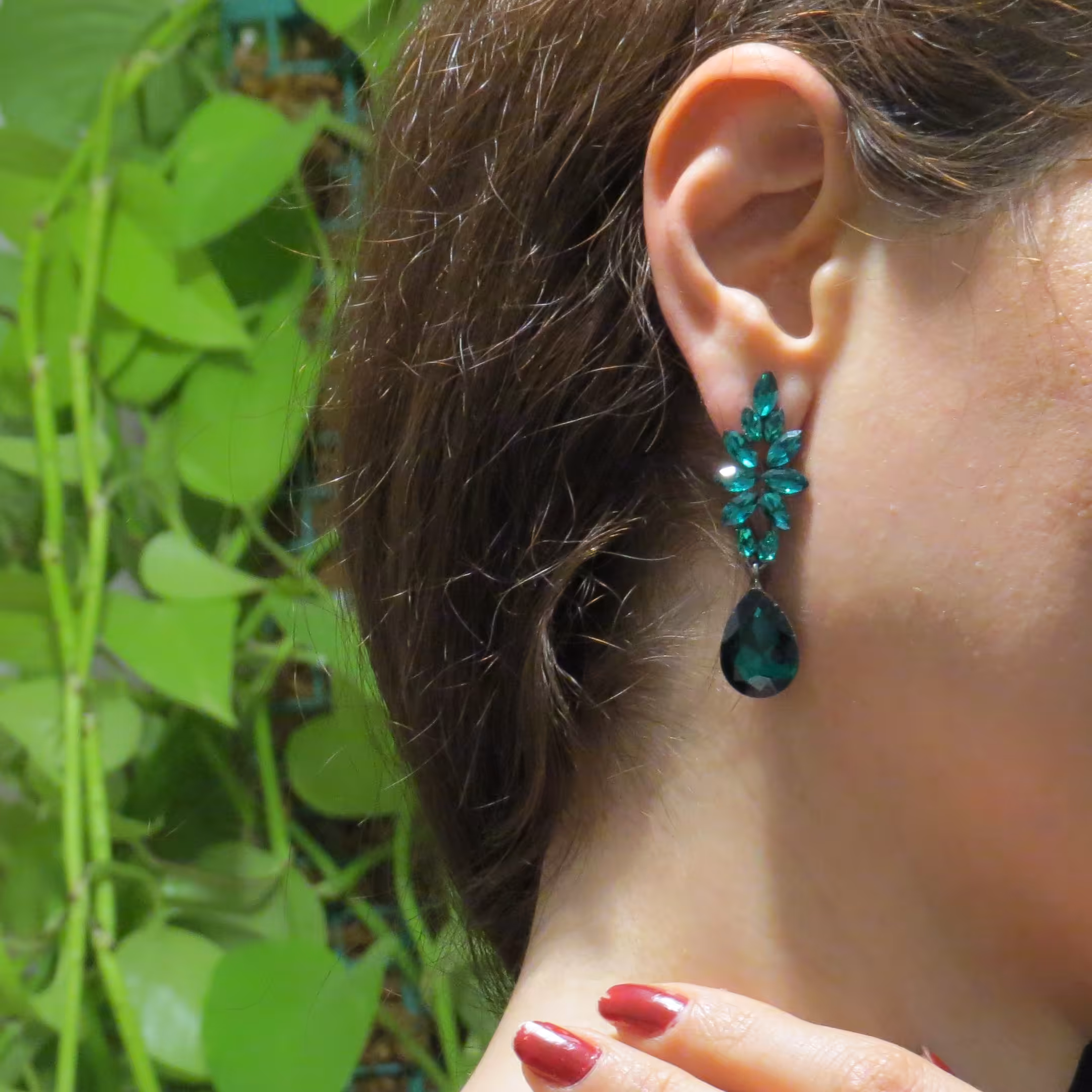 گوشواره میخی شیک و مجلسی سنگ سبز 