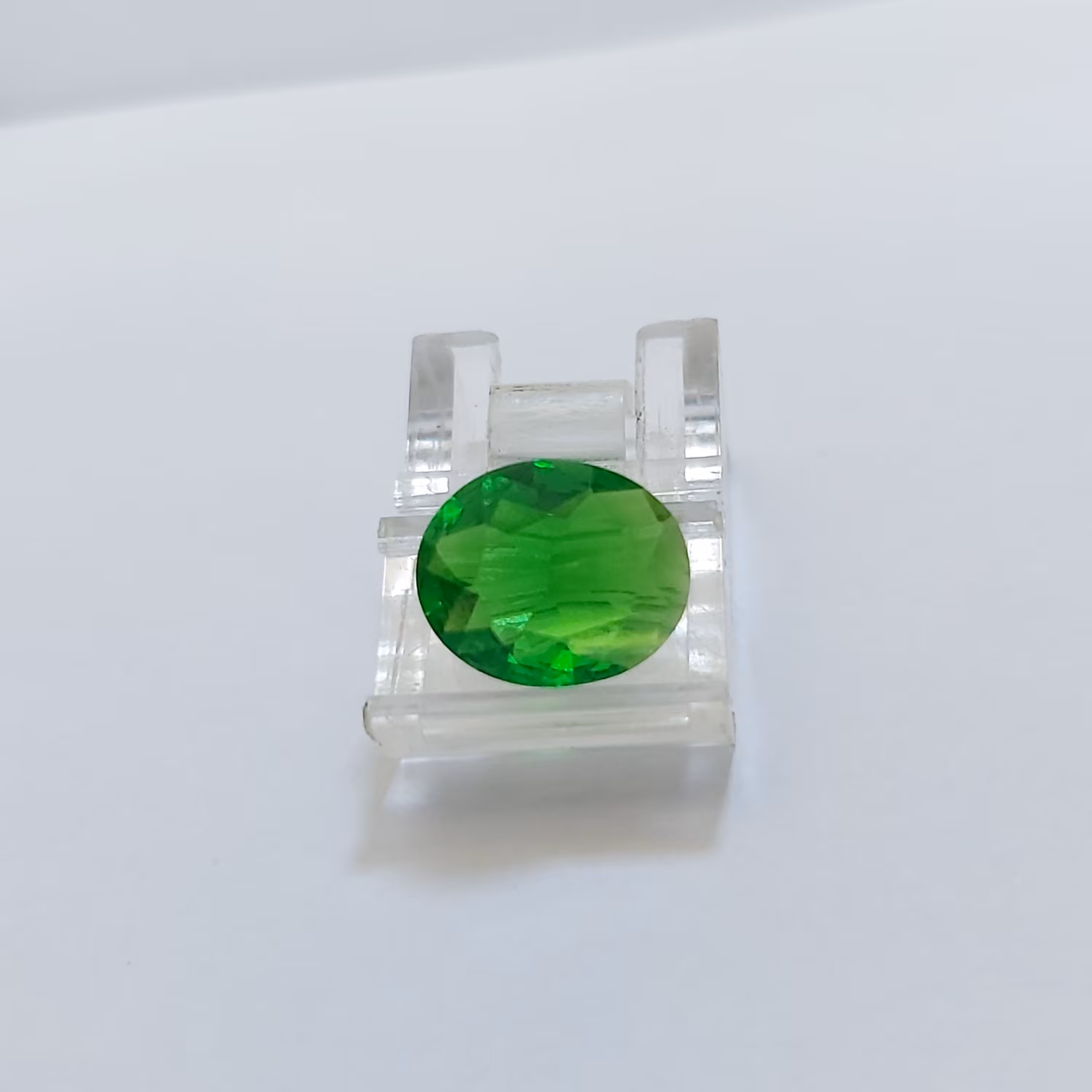 نگین زبرجد زیبا (10در12میل)