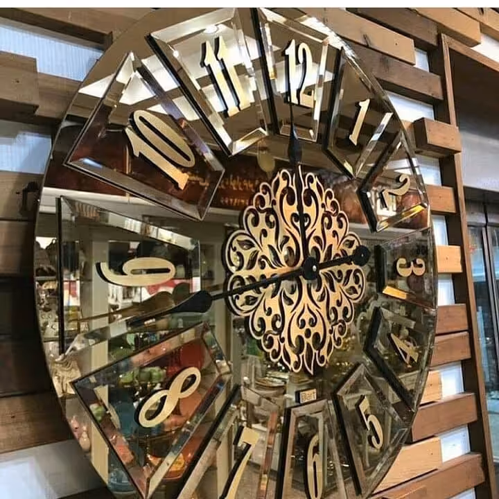 ساعت دیواری آینه‌ای دولایه