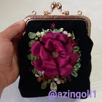 کیف ارایشی دهانه فلزی روباندوزی شده با روبان ترک مجستیک و گلدوزی با نخ ابریشمی 