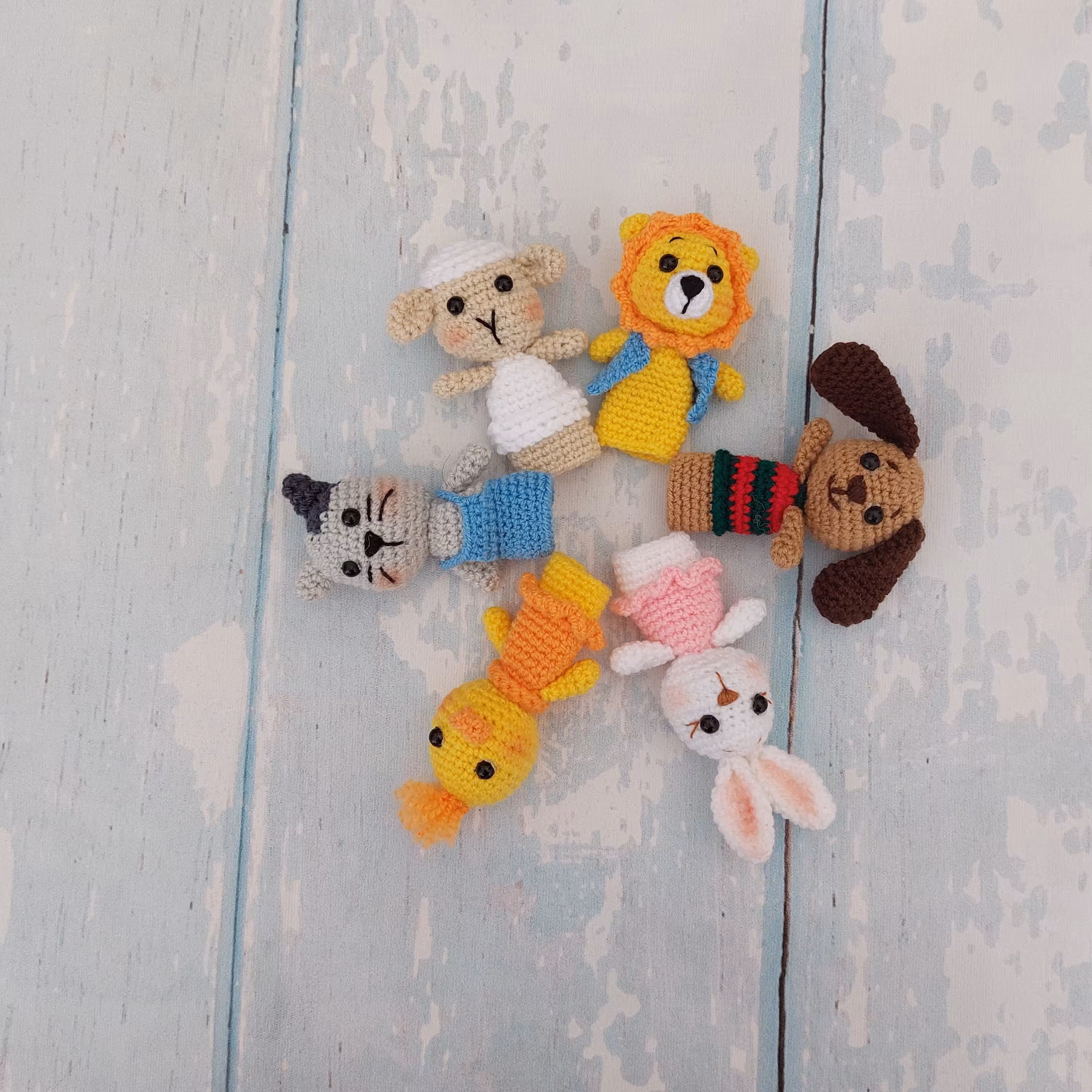 عروسک انگشتی بافتنی ، کاملا دستبافت و متنوع