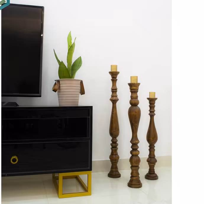 شمعدان سالنی سه عددی جنس چوب روس درسه سایز 60 70 و80سانتیمتر بادوسال ضمانت کیفیت