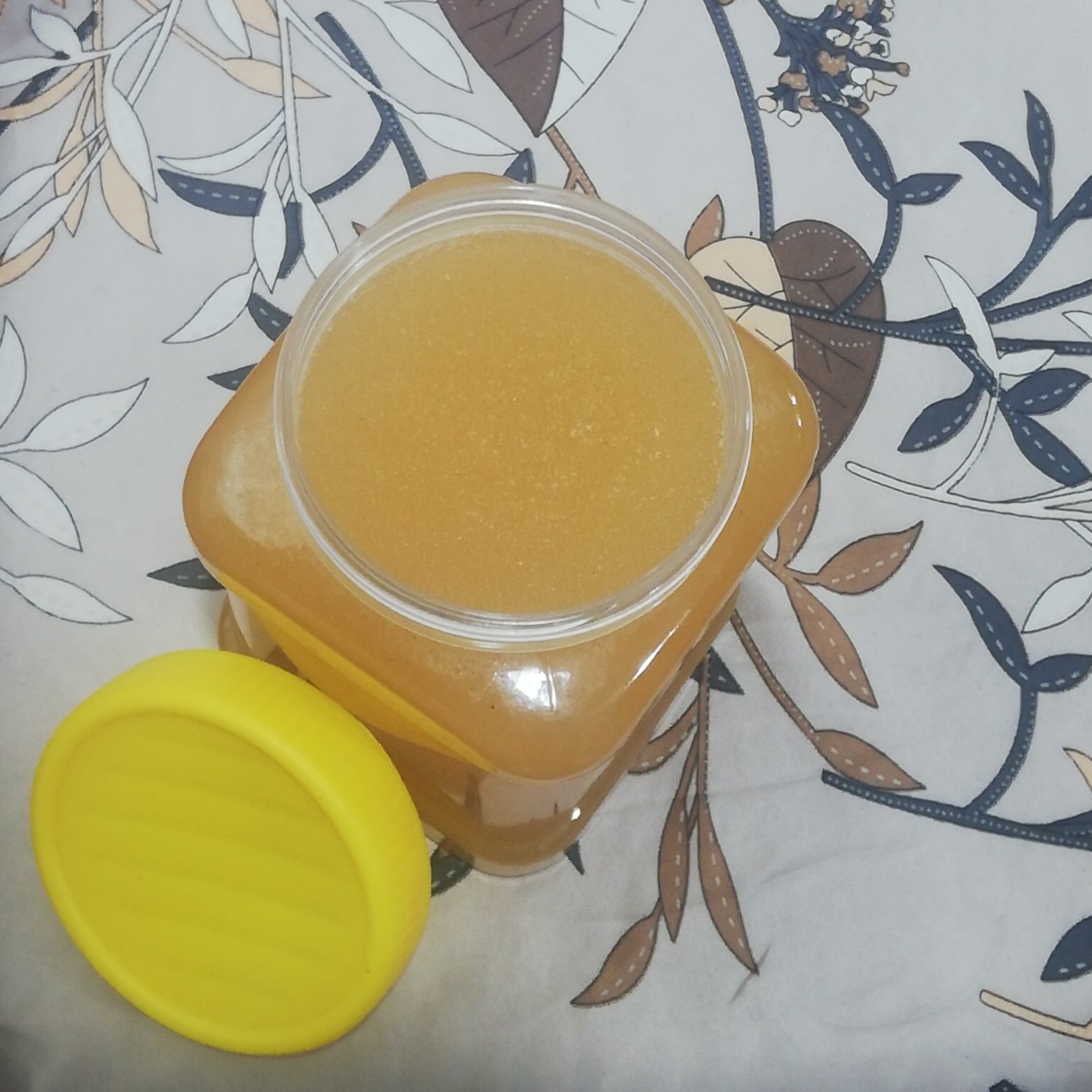 عسل طبیعی رس بسته گون کوه های خلخال با ساکارز زیر 5 درصد