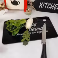 تخته گوشت شیشه ای رایکا جنس محکم ، نشکن و ضد خش