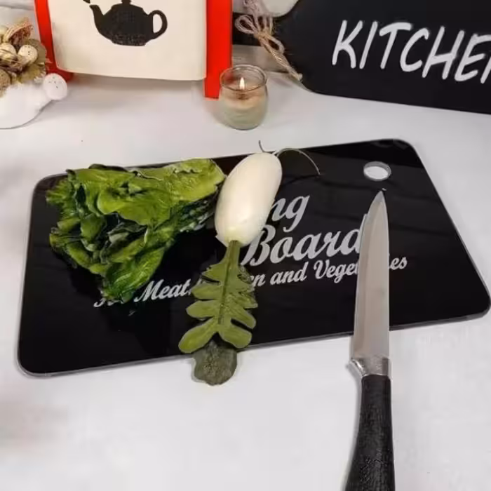 تخته گوشت شیشه ای رایکا جنس محکم ، نشکن و ضد خش
