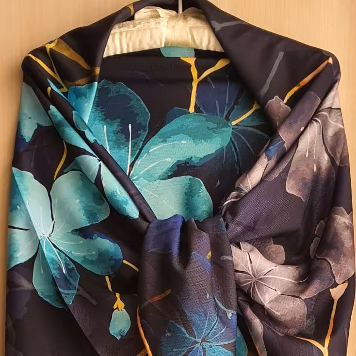 روسری گارزا گل سورمه ای