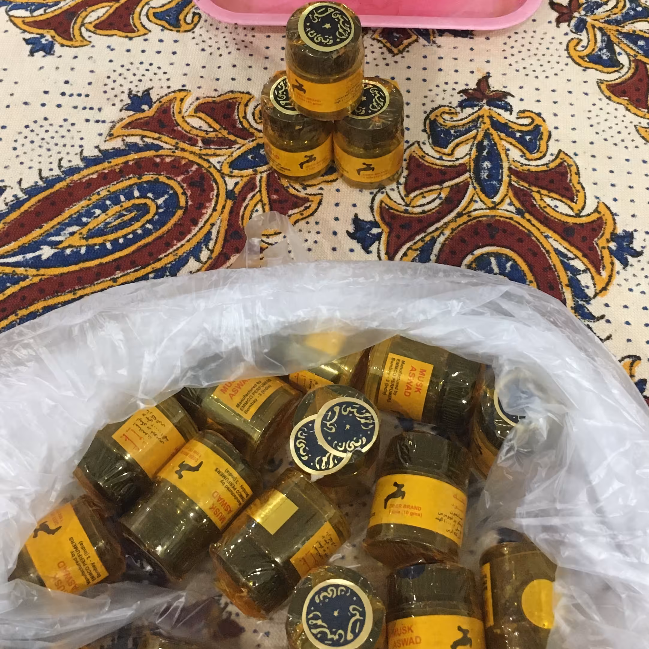 مشک آهو شیشه ای پلمپ