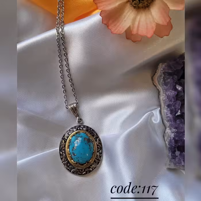 آویز  نگین فیروزه همراه قاب نقره و زنجیر استیل