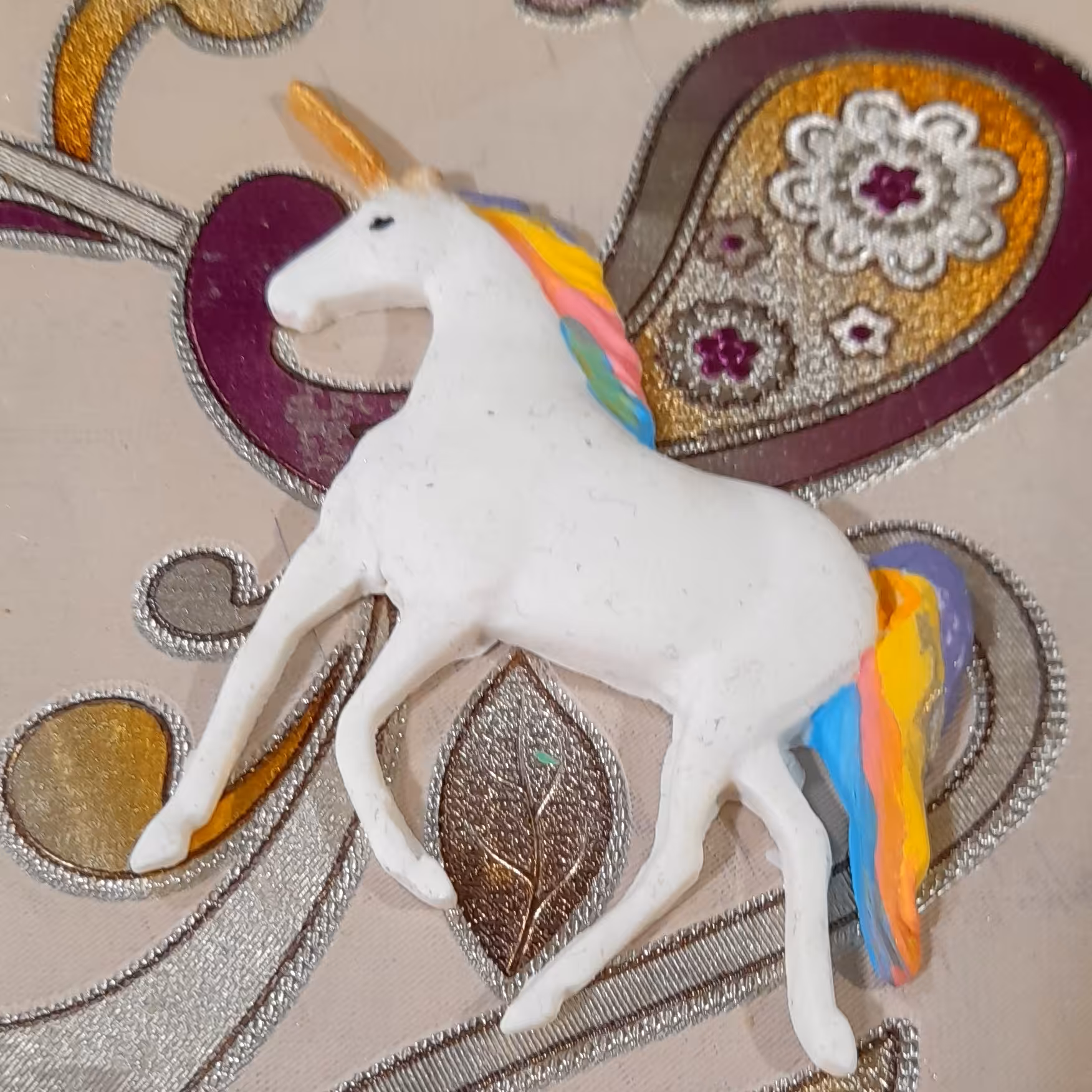 تاپر فوندانتی اسب تک شاخ