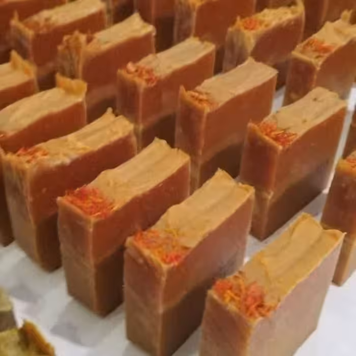 صابون زردچوبه اعلا برای رفع جوش و رفع تیرگی پوست و..