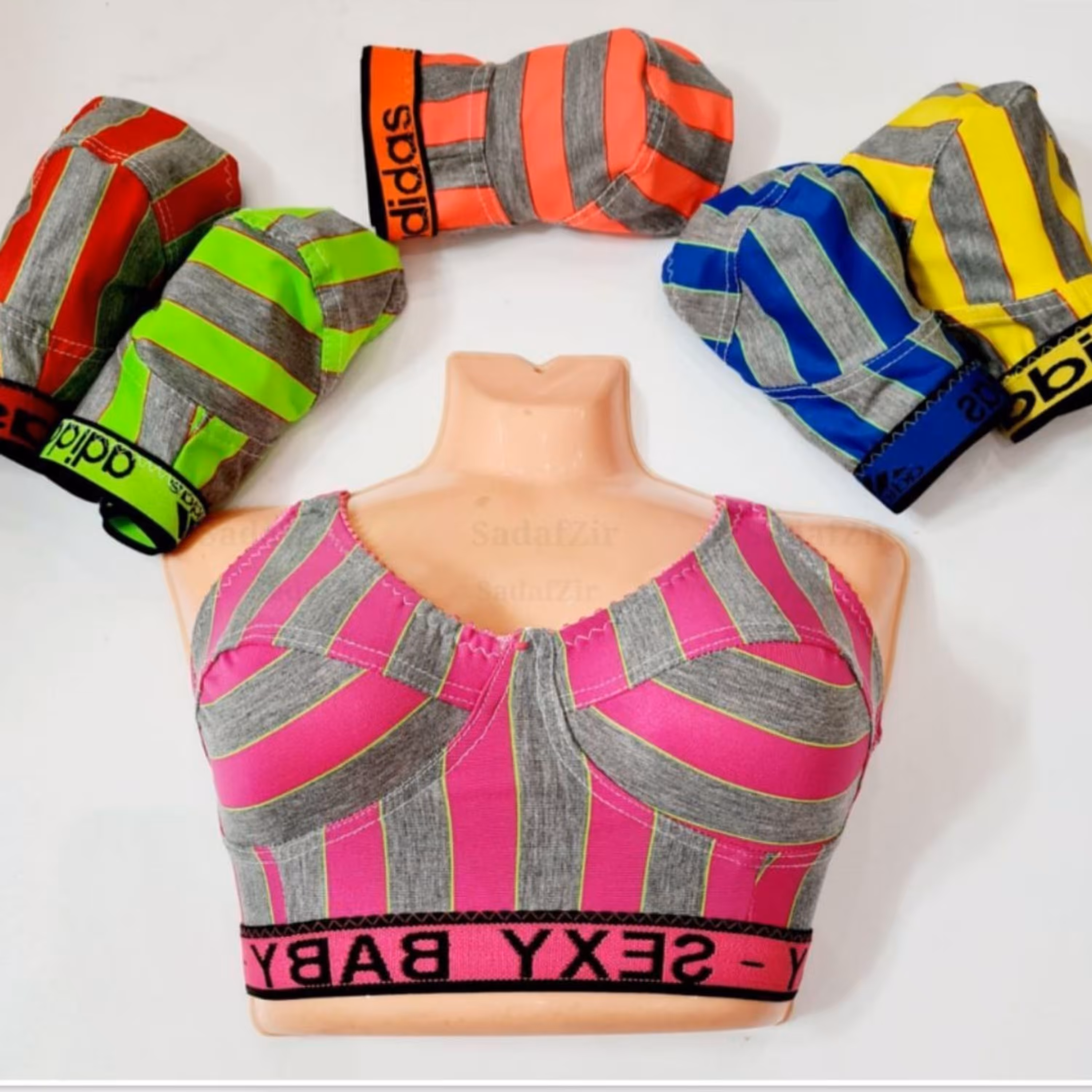 سوتین راه راه کش اسپرت