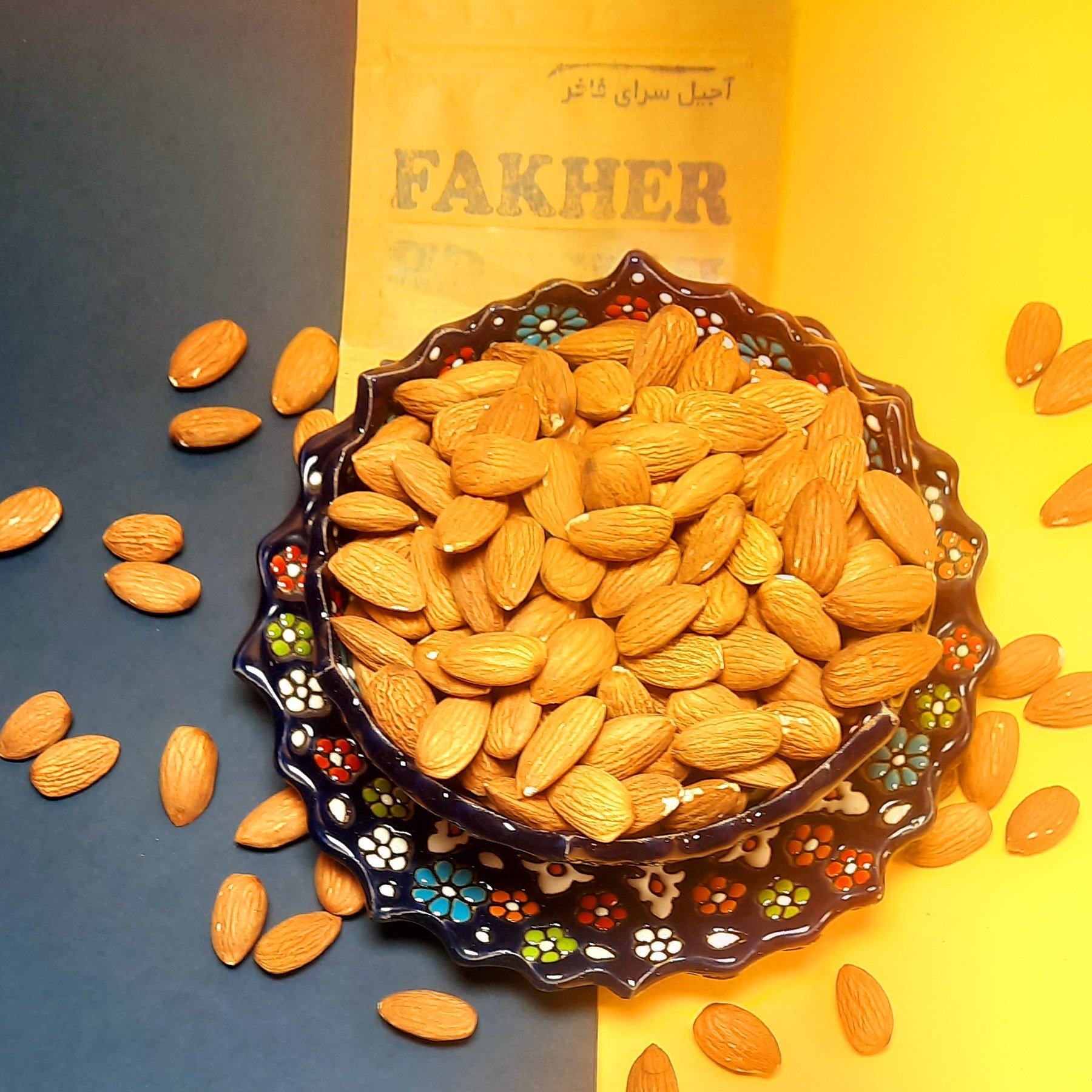 مغز بادام درختی خام(500گرمی) بدون تلخی تضمینی