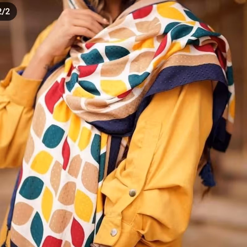 شال نخی نگینی رنگی جذاب حاشیه سرمه ای دوخت شده