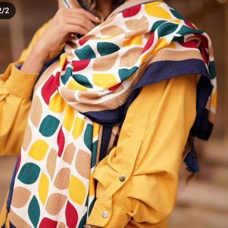 شال نخی نگینی رنگی جذاب حاشیه سرمه ای دوخت شده
