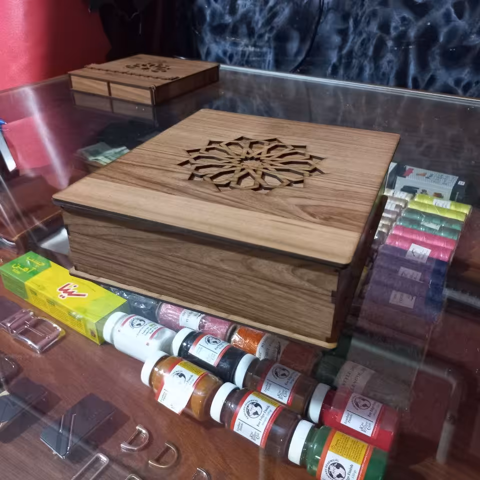 جعبه چوبی ست برای کیف پول ، کمربند، جاکارتی ، دسته کلید ، دستبند ، مقاوم شده جهت استفاده مداوم 