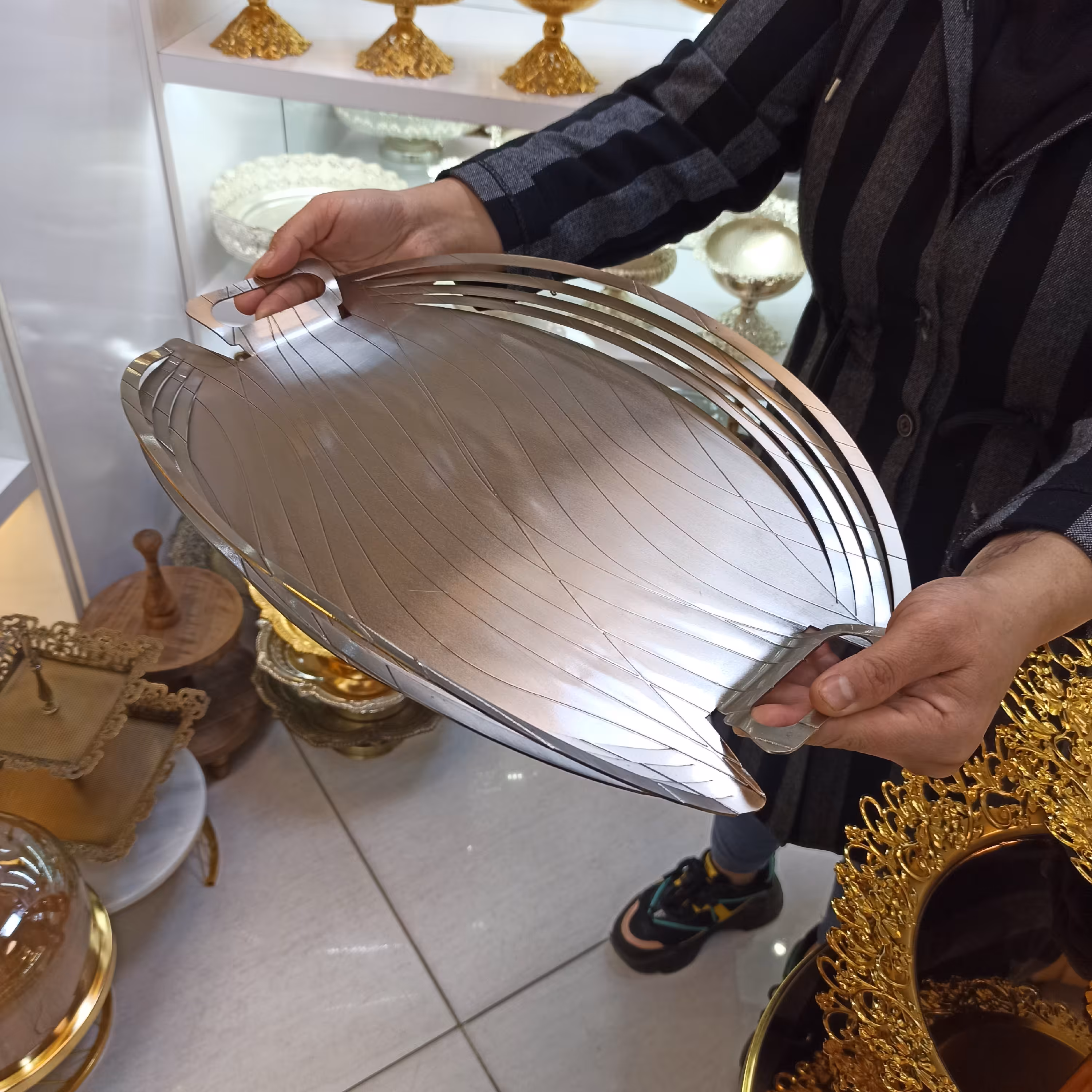 سینی پذیرایی فنری استیل در مدلهای مختلف 