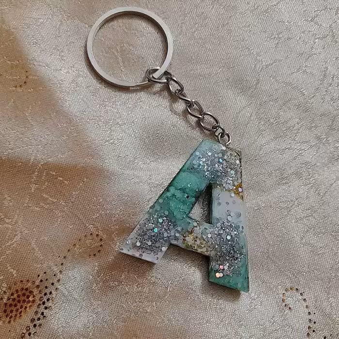 جاکلیدی  حرف انگلیسی چند رنگ به دلخواه 