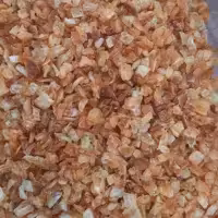 پیاز داغ  اعلا  نگینی 300 گرمی خالص سرخ شده  با روغن بدون پالم لادن یا غنچه 