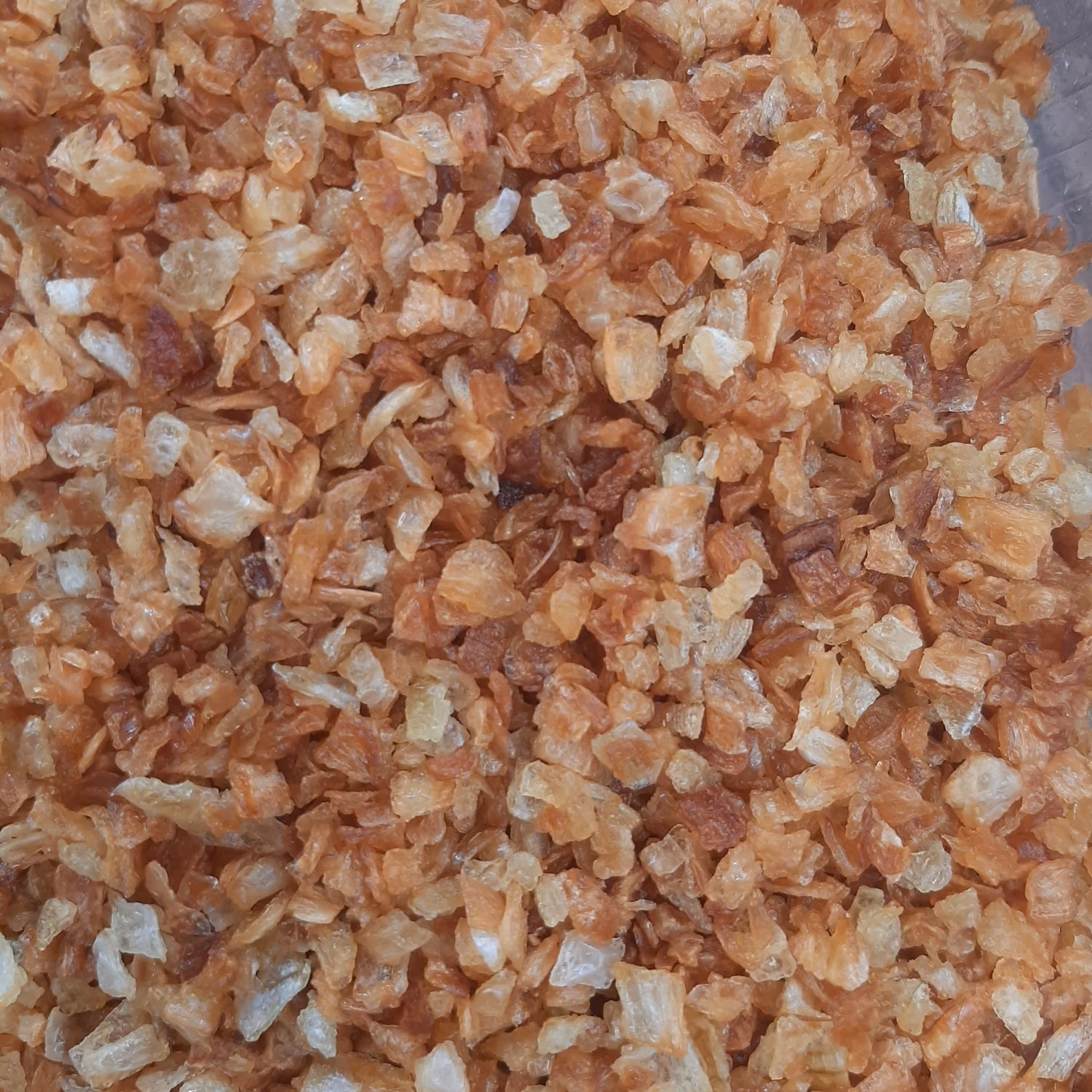 پیاز داغ  اعلا  نگینی 300 گرمی خالص سرخ شده  با روغن بدون پالم لادن یا غنچه 