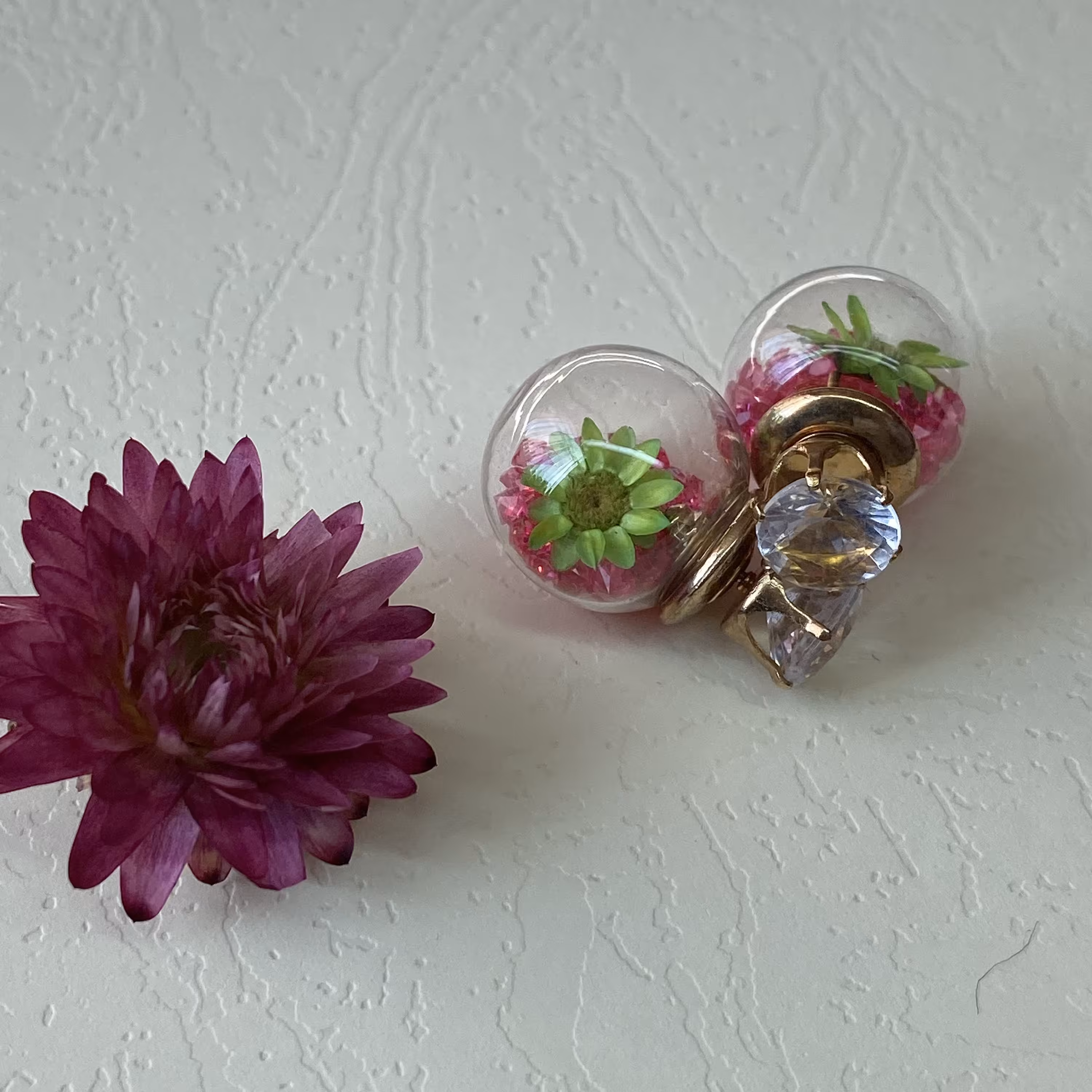 گوشواره حبابی دو طرفه ، میخی ، همراه با کریستال و گل خشک 