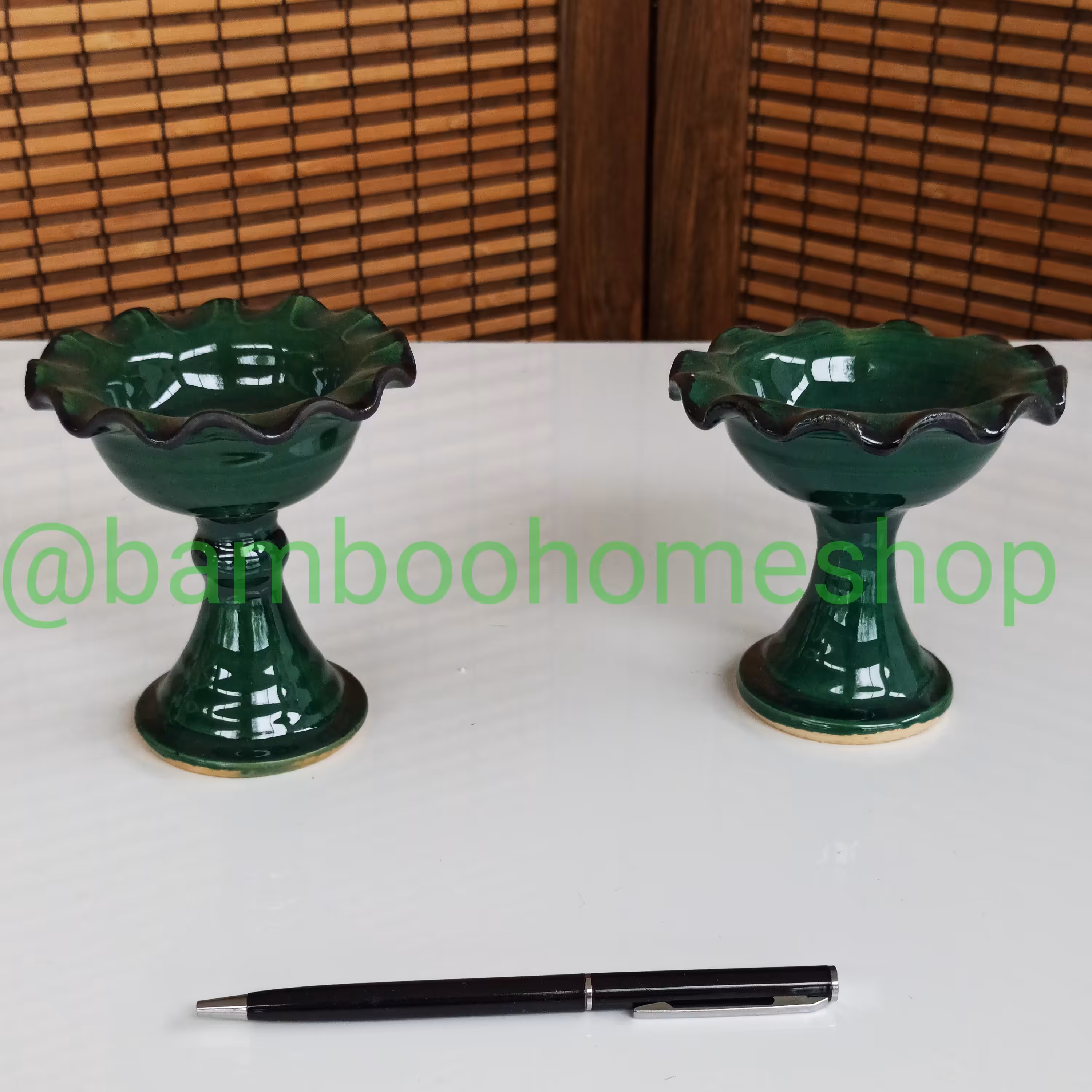 ظرف سرامیکی پایه دار 