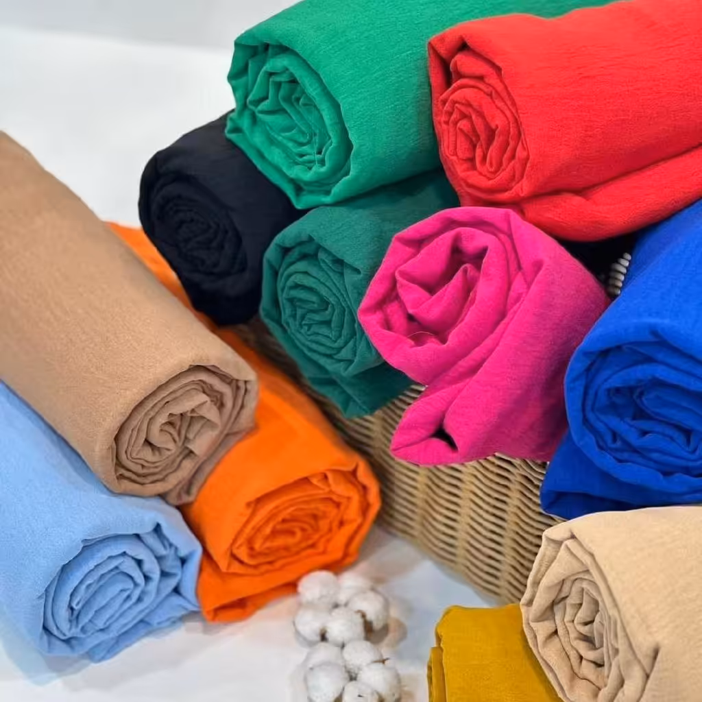 پارچه ابر و بادی گرم بالا