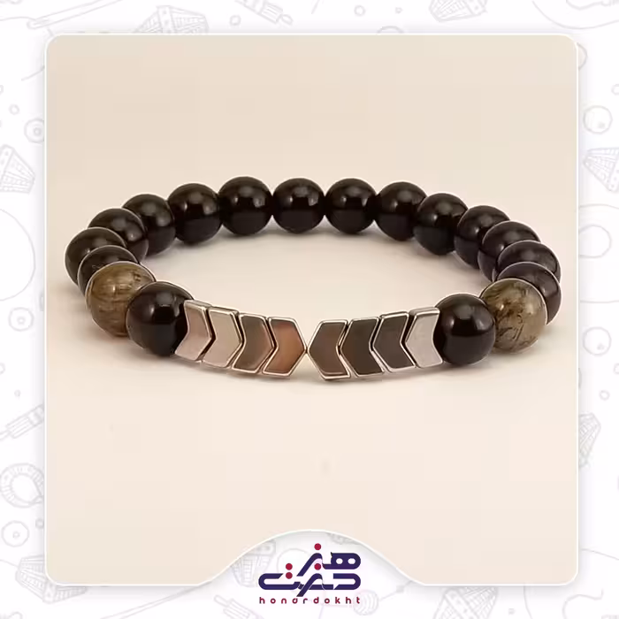 دستبند حدید و چشم ببر 
