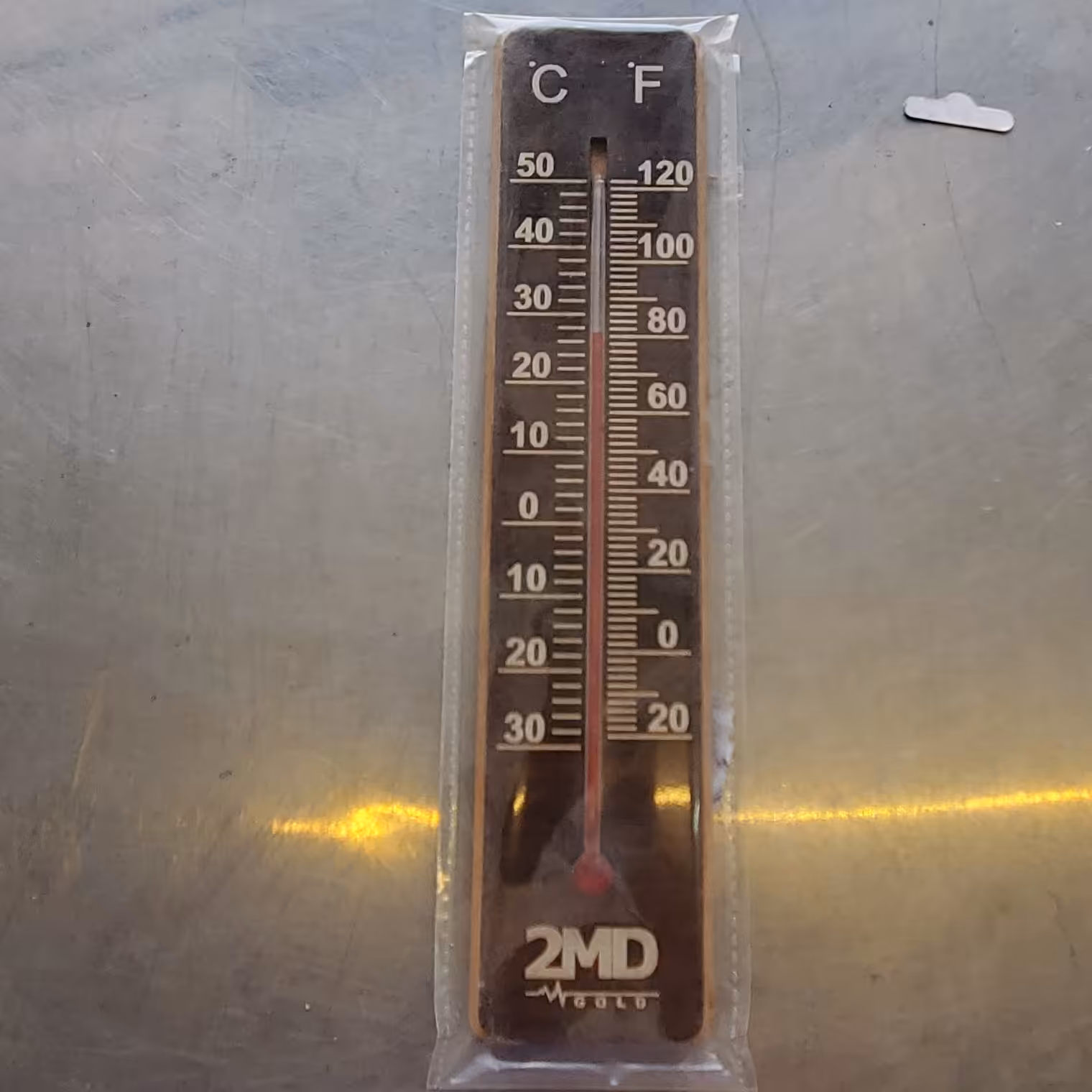 دماسنج جیوه ای چوبی دیواری

