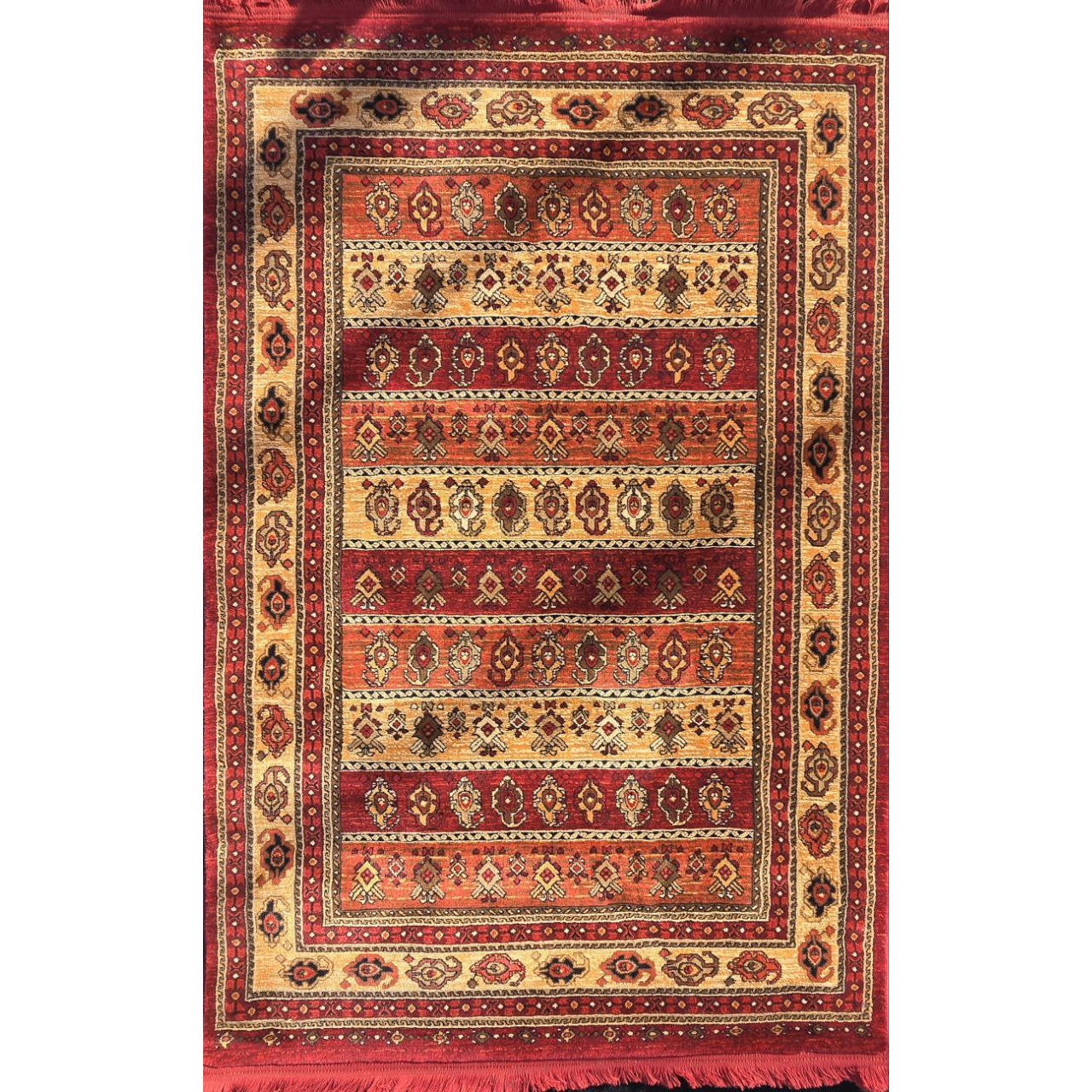 فرش ماشینی بزرگمهر کاشان طرح 78021 شرابی