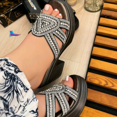 صندل مجلسی نگینی لژ پاشنه 10 سانت 690