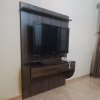 دیوار تی وی نقلی( پس کرایه ) 