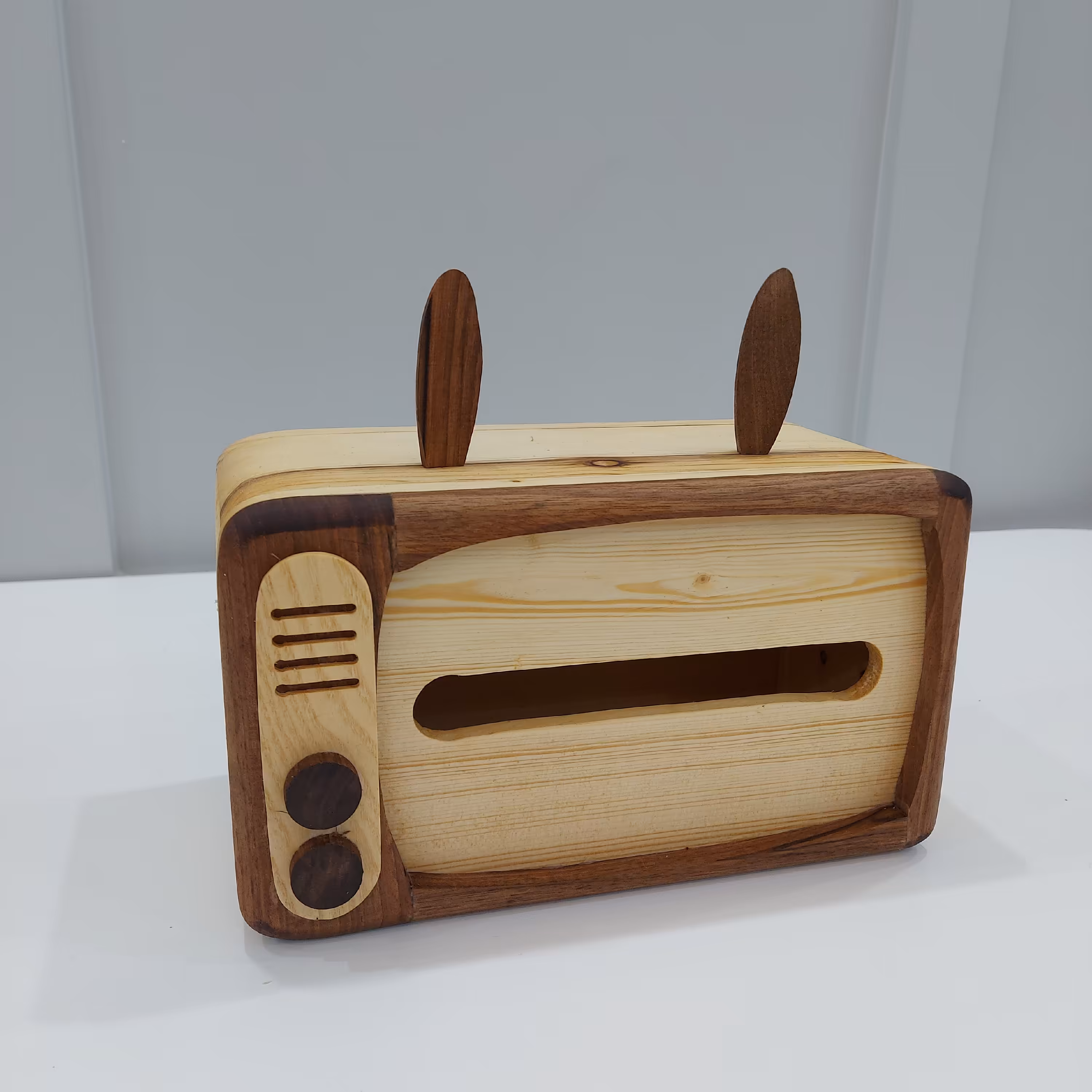 جای دستمال کاغذی چوبی طرح تلوزیون قدیمی