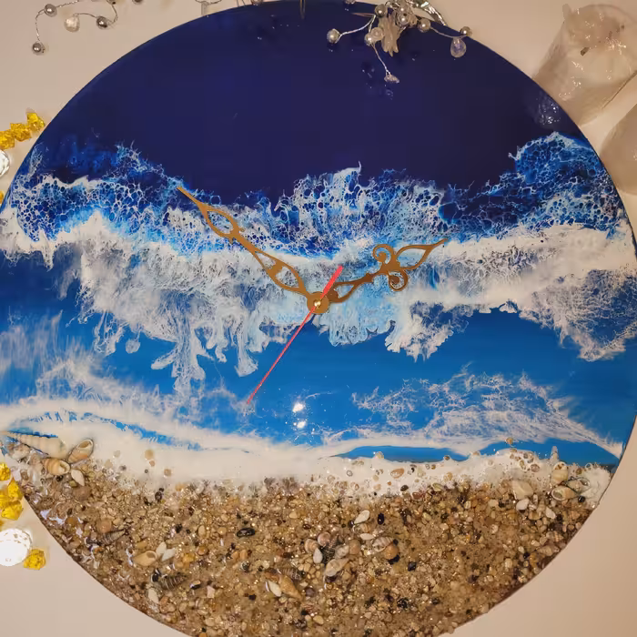 ساعت دیواری رزینی طرح دریا با موتور آرام گرد قطر 50 سانت