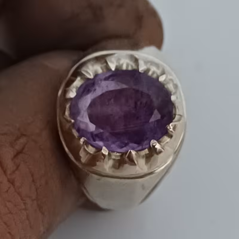 انگشتر نقره. سنگ معدنی آمیتیست  کار دست سازنده خودمان هستیم عیار 925د