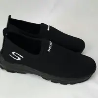 کفش اسکیچرز   زنانه سایز 36تا 40 رنگ مشکی 
